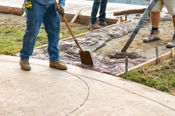 Best Concrete Pool Decks in Mission, TX