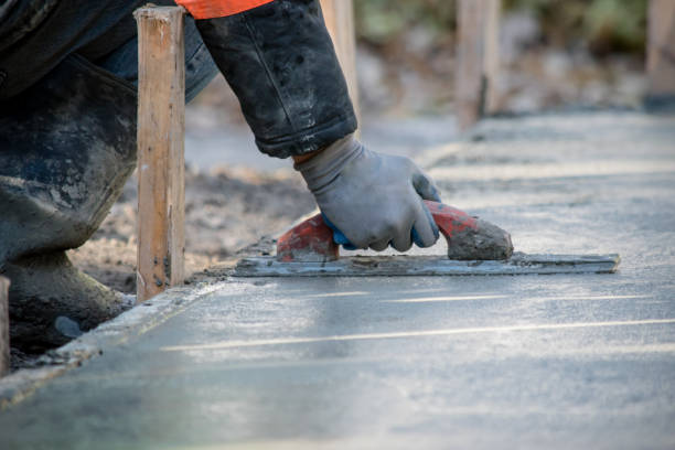 Best Concrete Sidewalk Installation in Mission, TX
